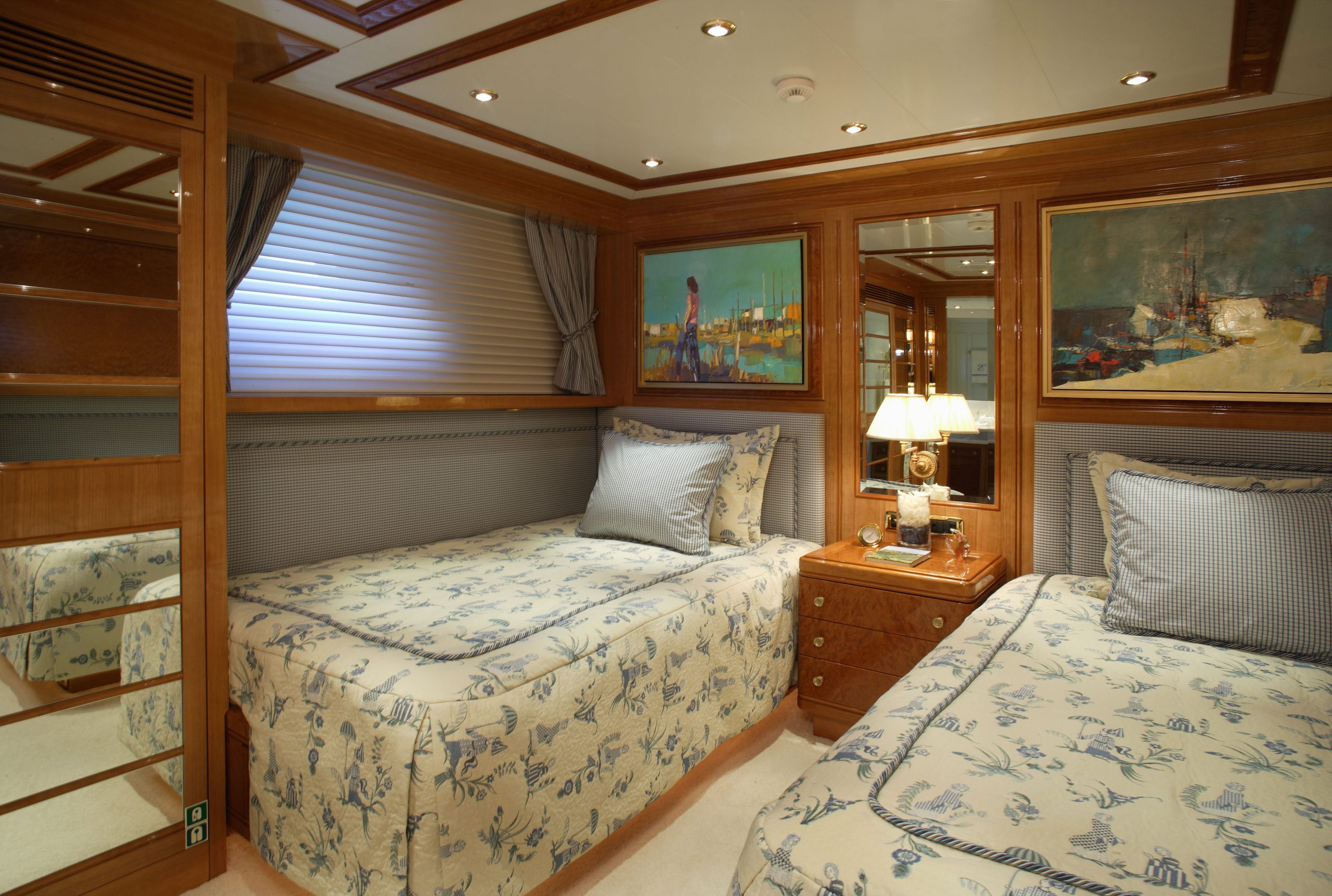 47. Emelina - Guest Twin Cabin YL3L8223