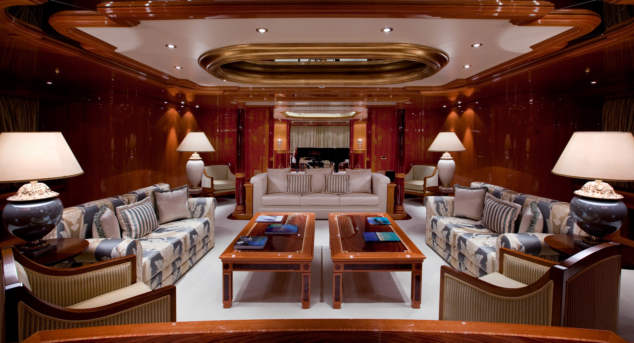 DOUBLE DOWN_EX_Lady LauLady-Lau---main-deck-saloon