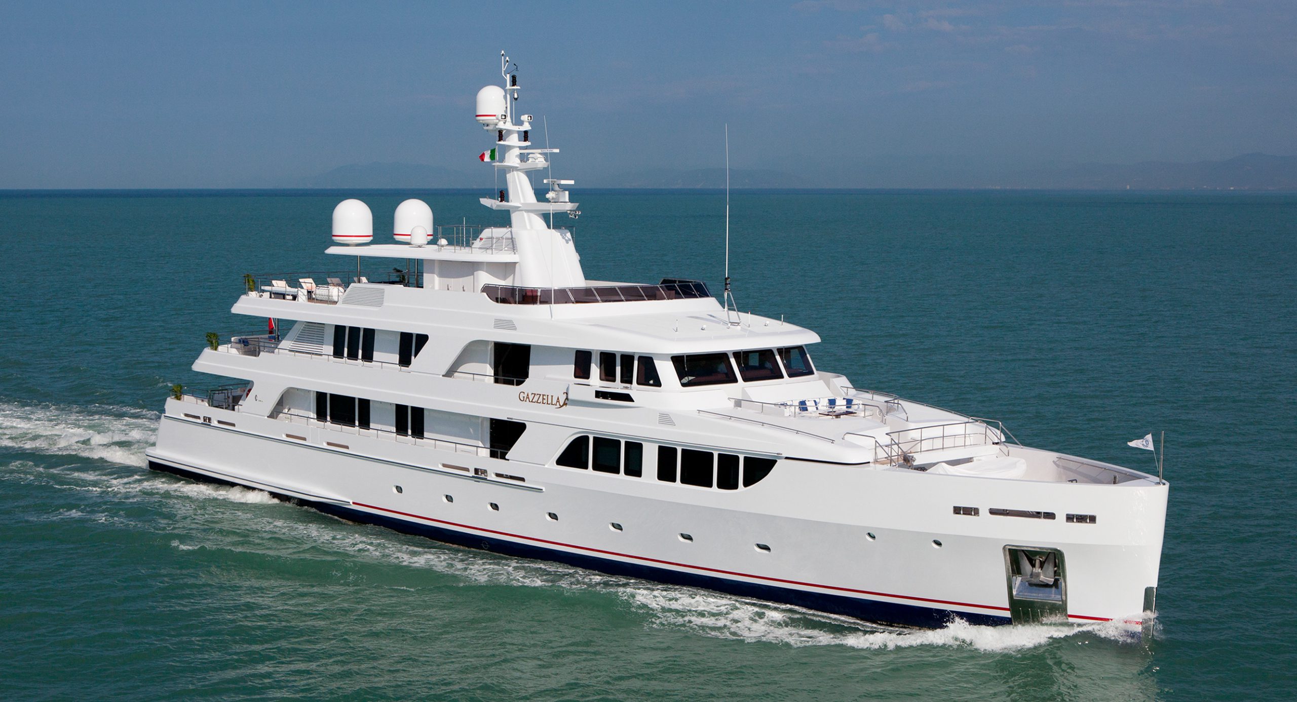 m.y.-Gazzella-navigating