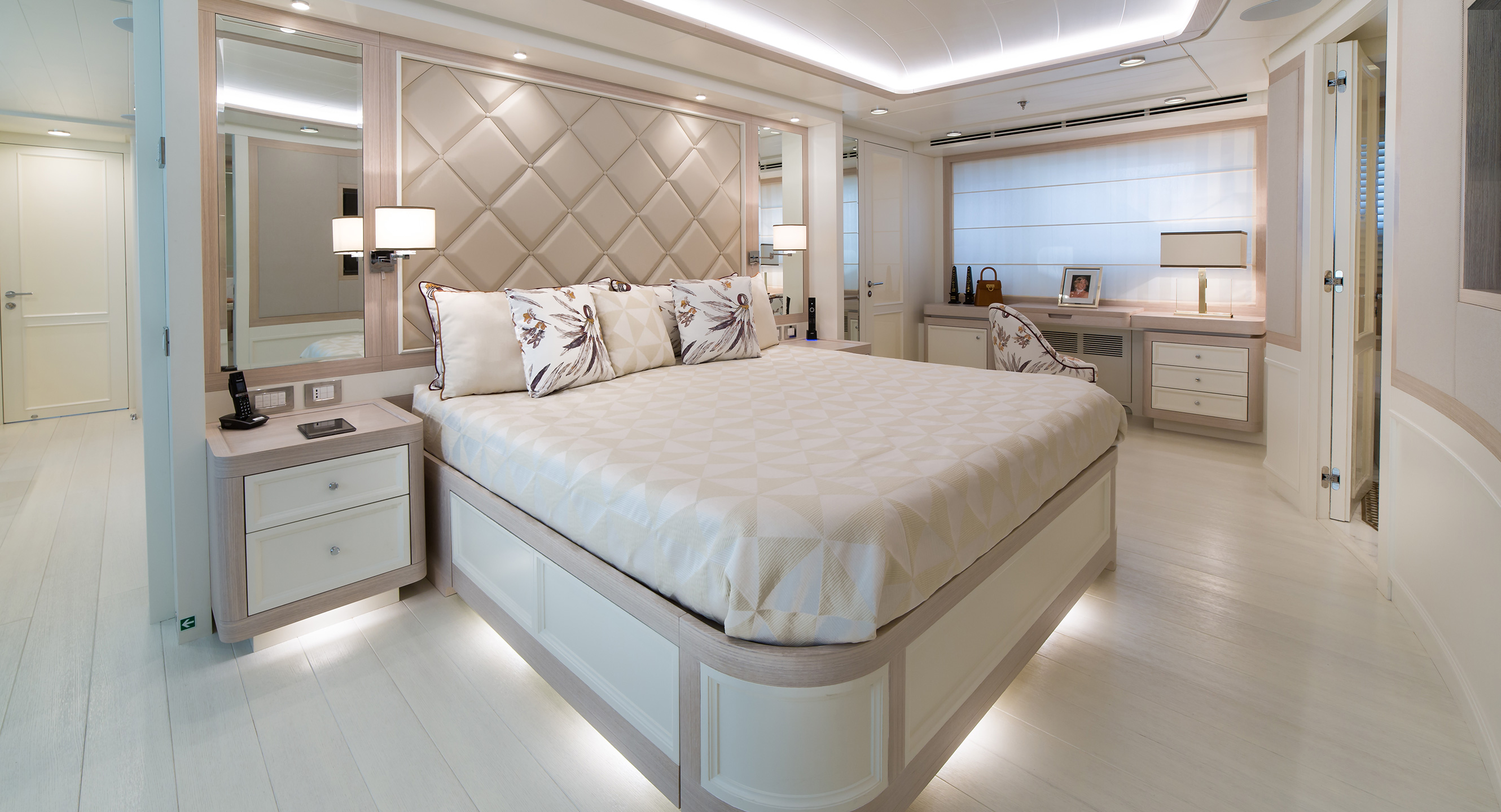 F76-OWNER_S-SUITE-(2)