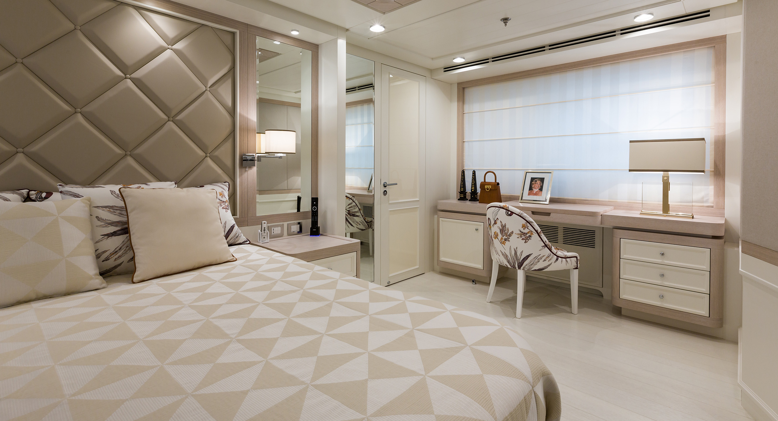 F76-OWNER_S-SUITE-PARTICULARS