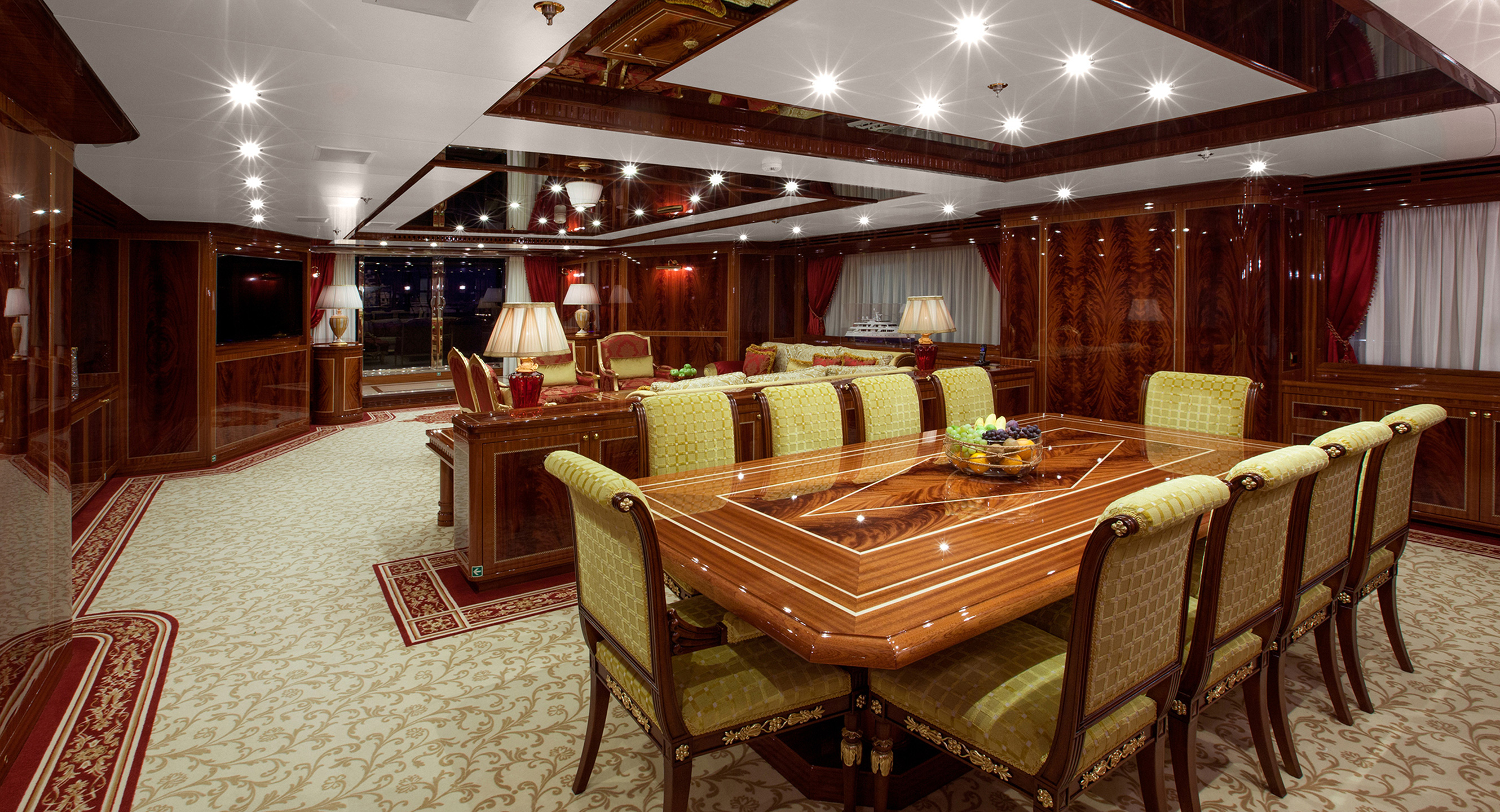 Main-Deck-dining-table-