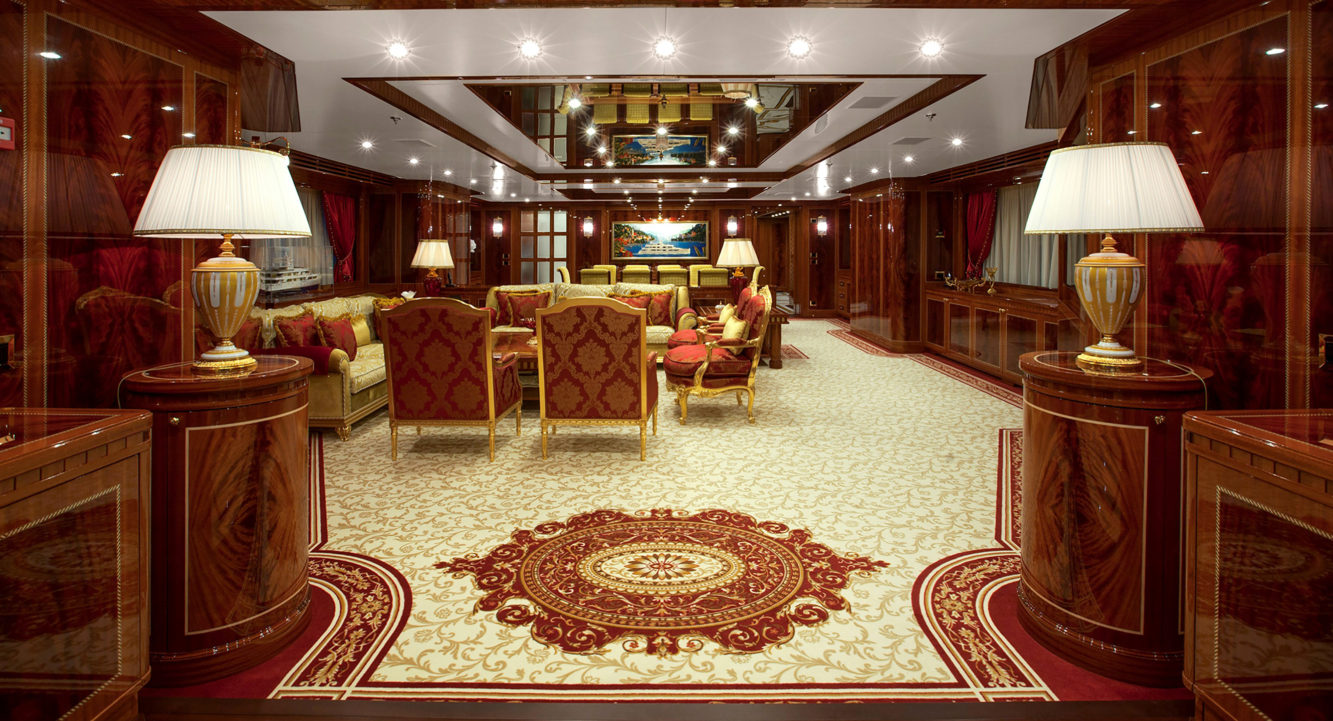 Main-Saloon-entrance