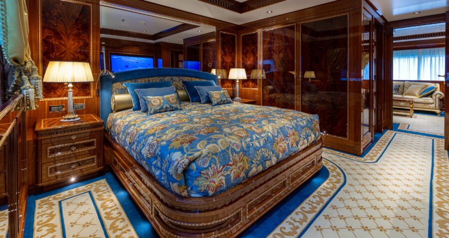 CODECASA 57 - COSTRUZIONE F81 - M/Y LEGACY 4 CODECASA 57 - COSTRUZIONE F81 - M/Y LEGACY 4