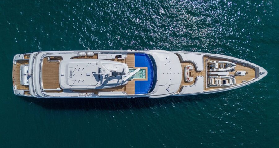 CODECASA 57 - COSTRUZIONE F81 - M/Y LEGACY 4 CODECASA 57 - COSTRUZIONE F81 - M/Y LEGACY 4